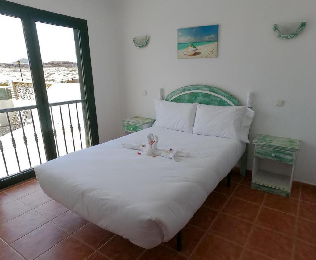 Villa Con Piscina Cerca De Las Dunas De Corralejo Luaran gambar