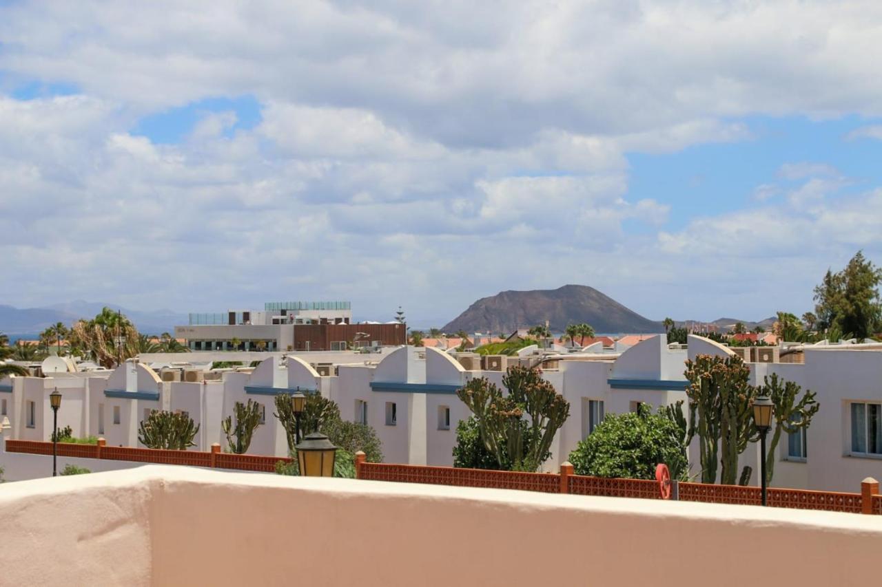 Villa Con Piscina Cerca De Las Dunas De Corralejo Luaran gambar