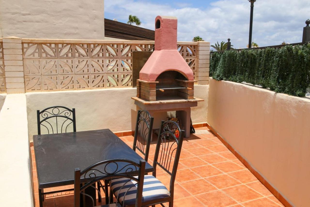 Villa Con Piscina Cerca De Las Dunas De Corralejo Luaran gambar