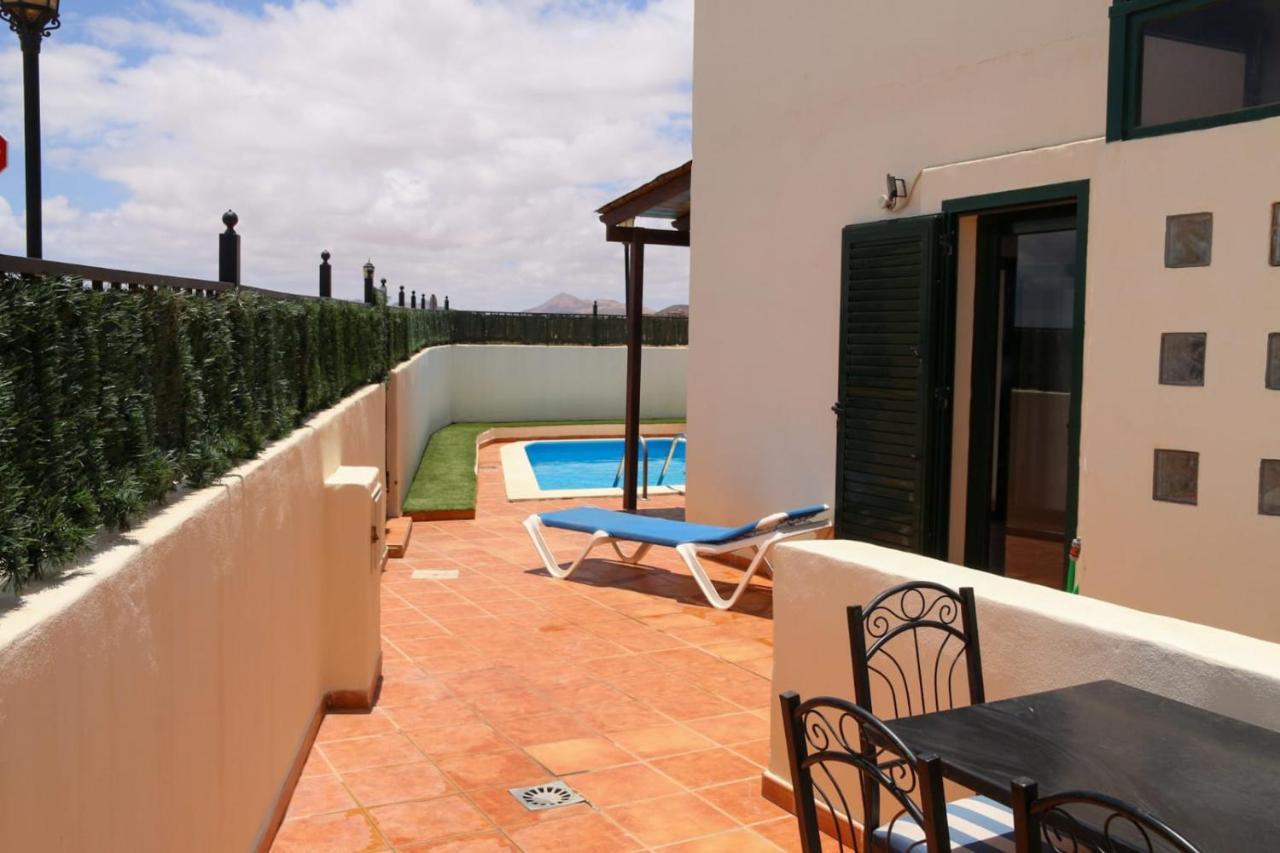 Villa Con Piscina Cerca De Las Dunas De Corralejo Luaran gambar